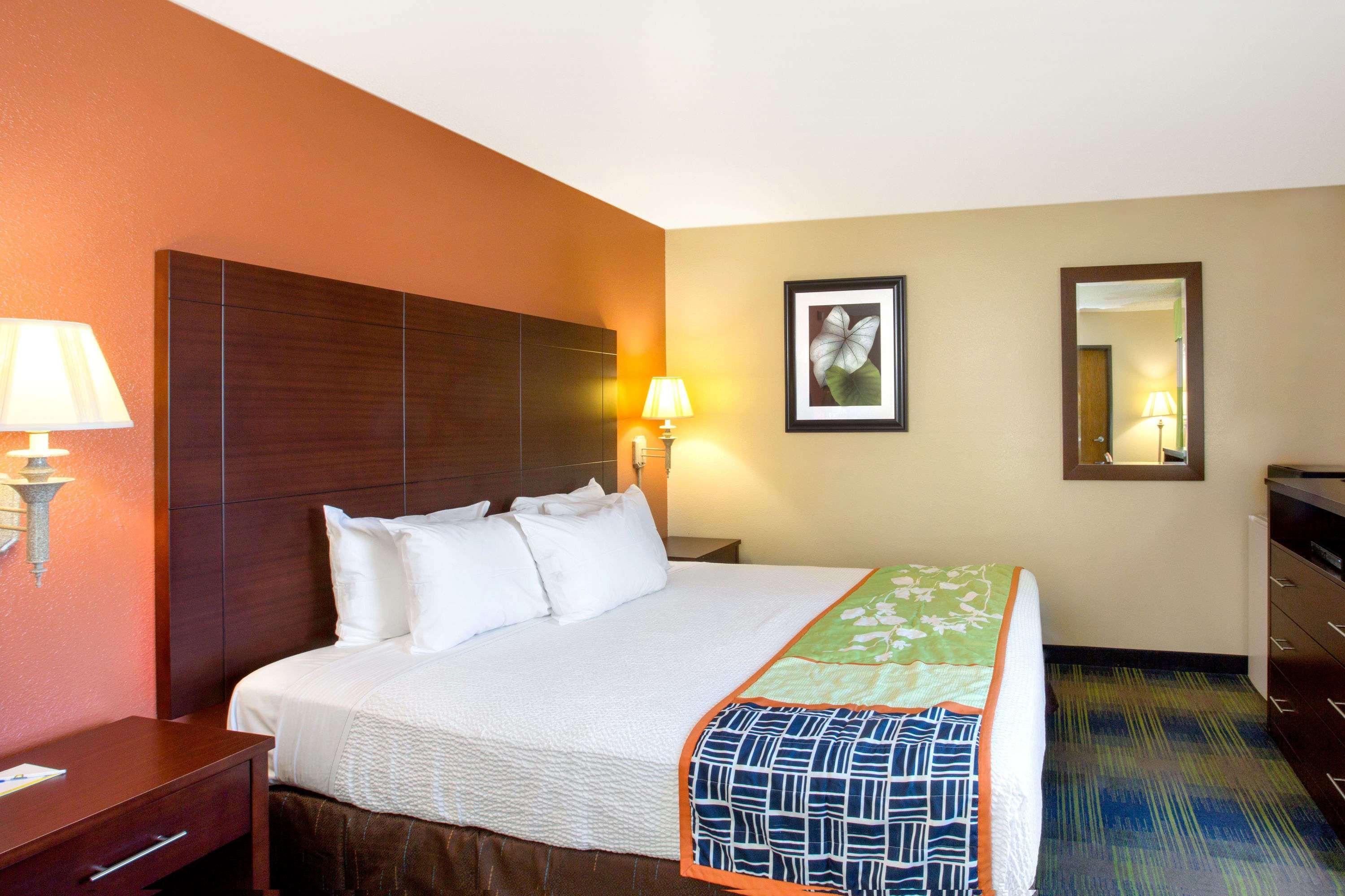 Days Inn By Wyndham Fremont Exterior foto